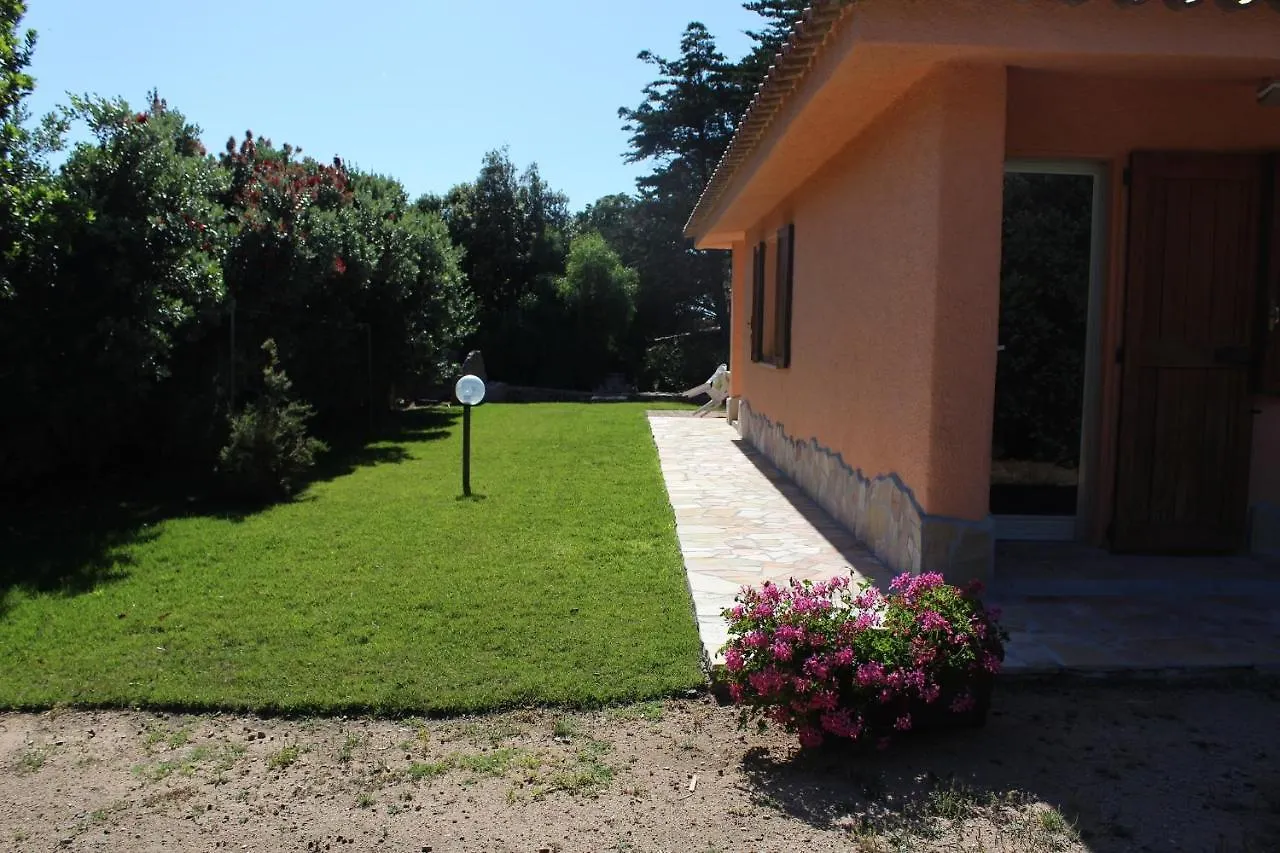 Feriehus I Corbezzoli, Rena Majore